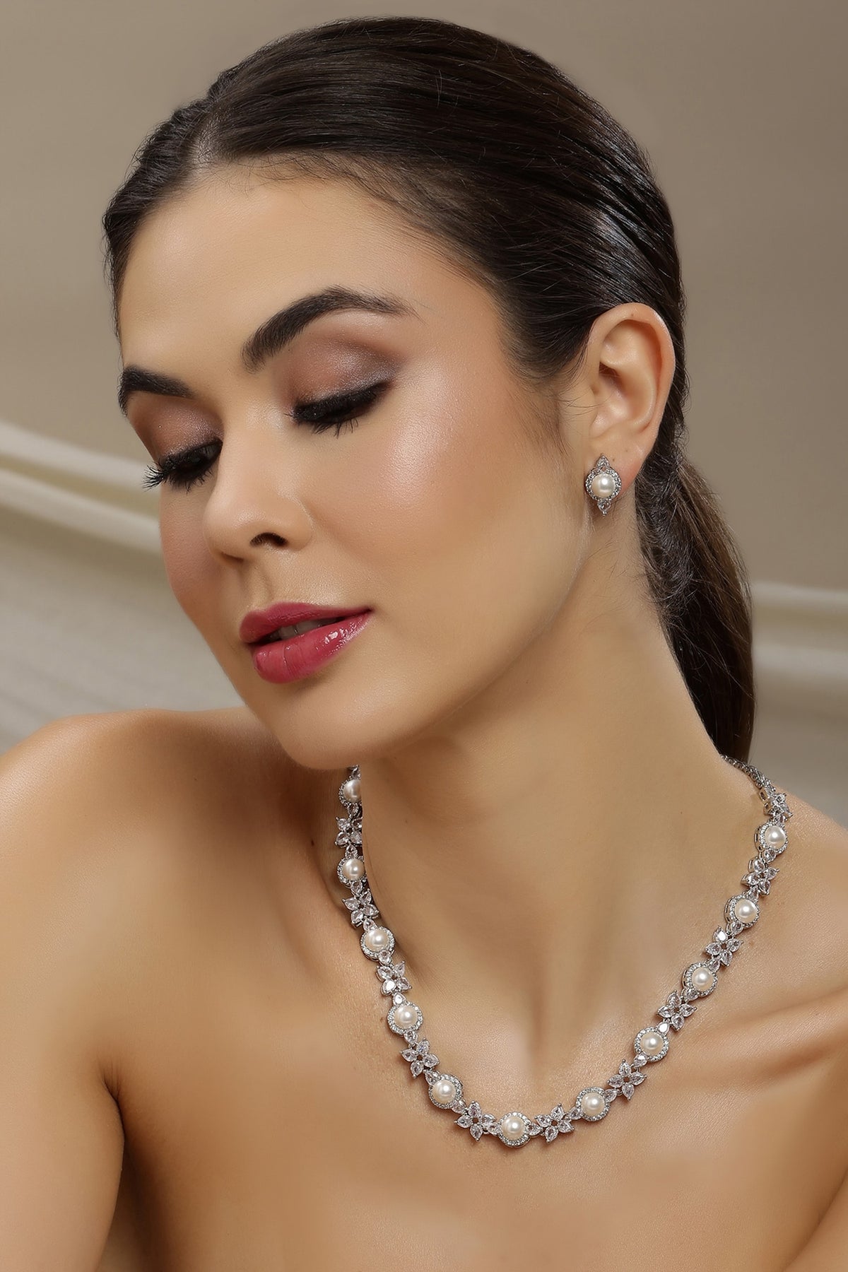 Pearl Embellished Necklace Set 
