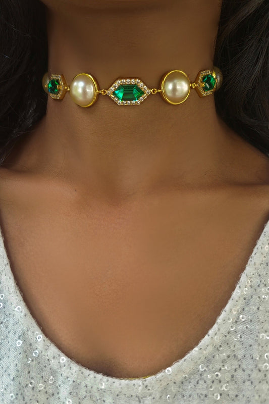 Emerald Crystal Pearl Choker 