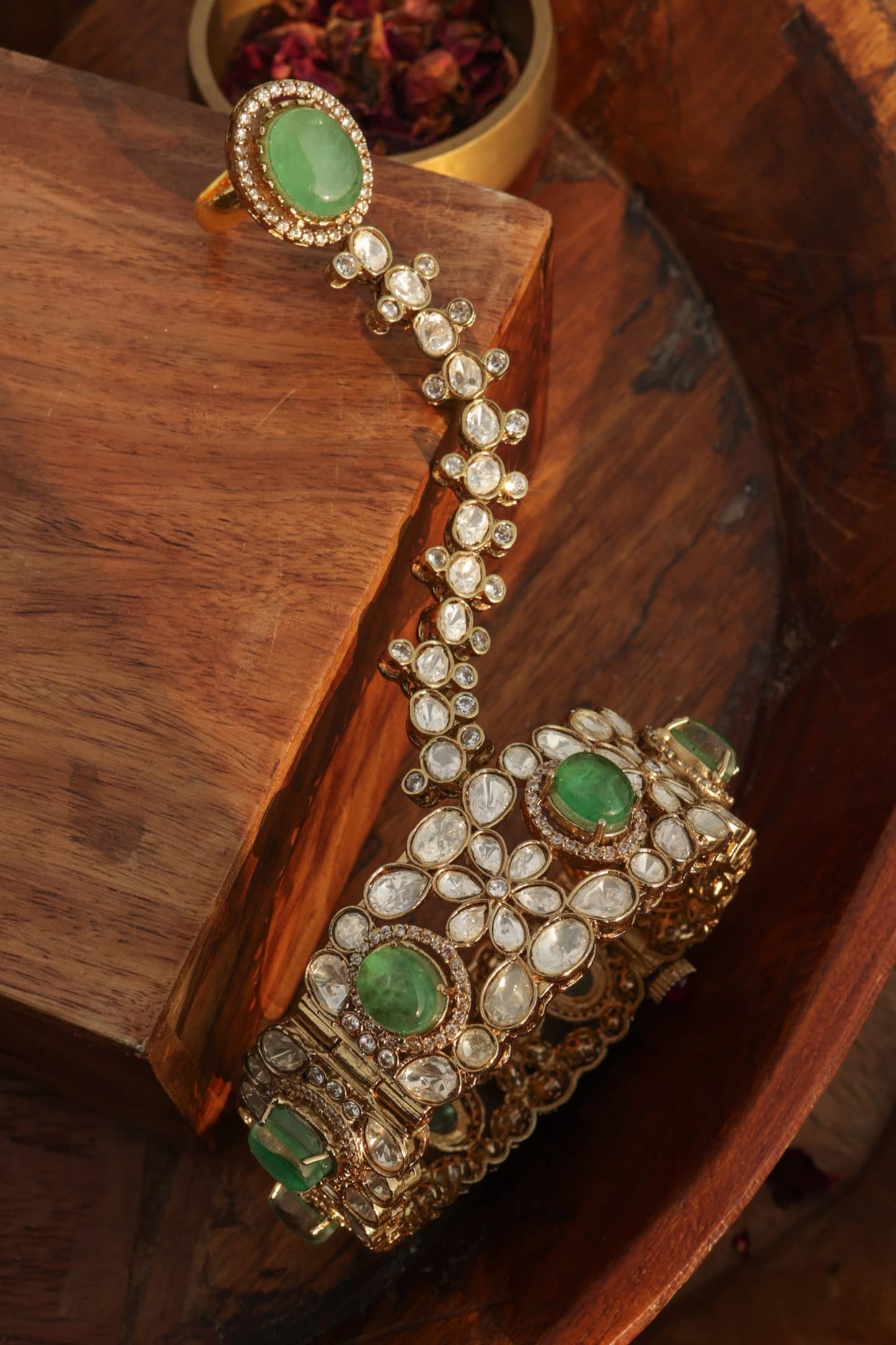 Mint Polki Statement Hathphool 