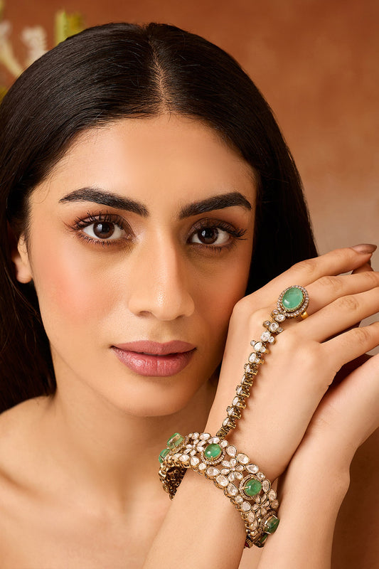 Mint Polki Statement Hathphool 