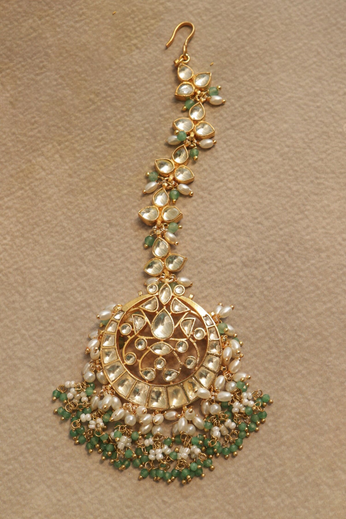 Mint Kundan Maangtikka 