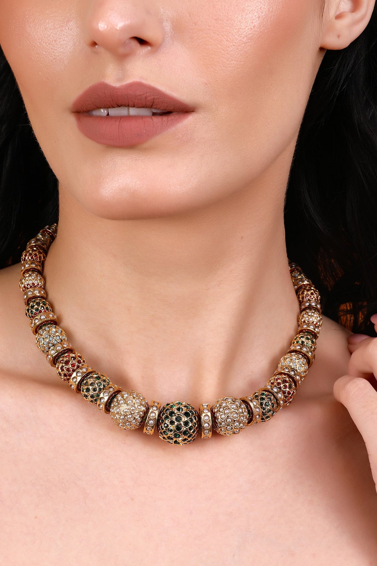 Traditional Gold-Toned Beaded Necklace 