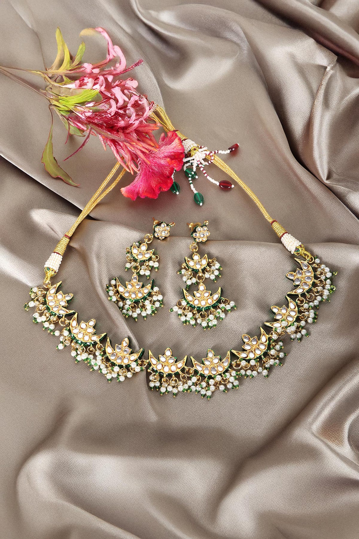 Ariana Kundan Choker Set with Earrings 