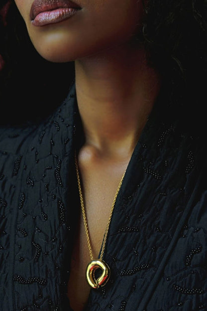 Golden Pendant Necklace 