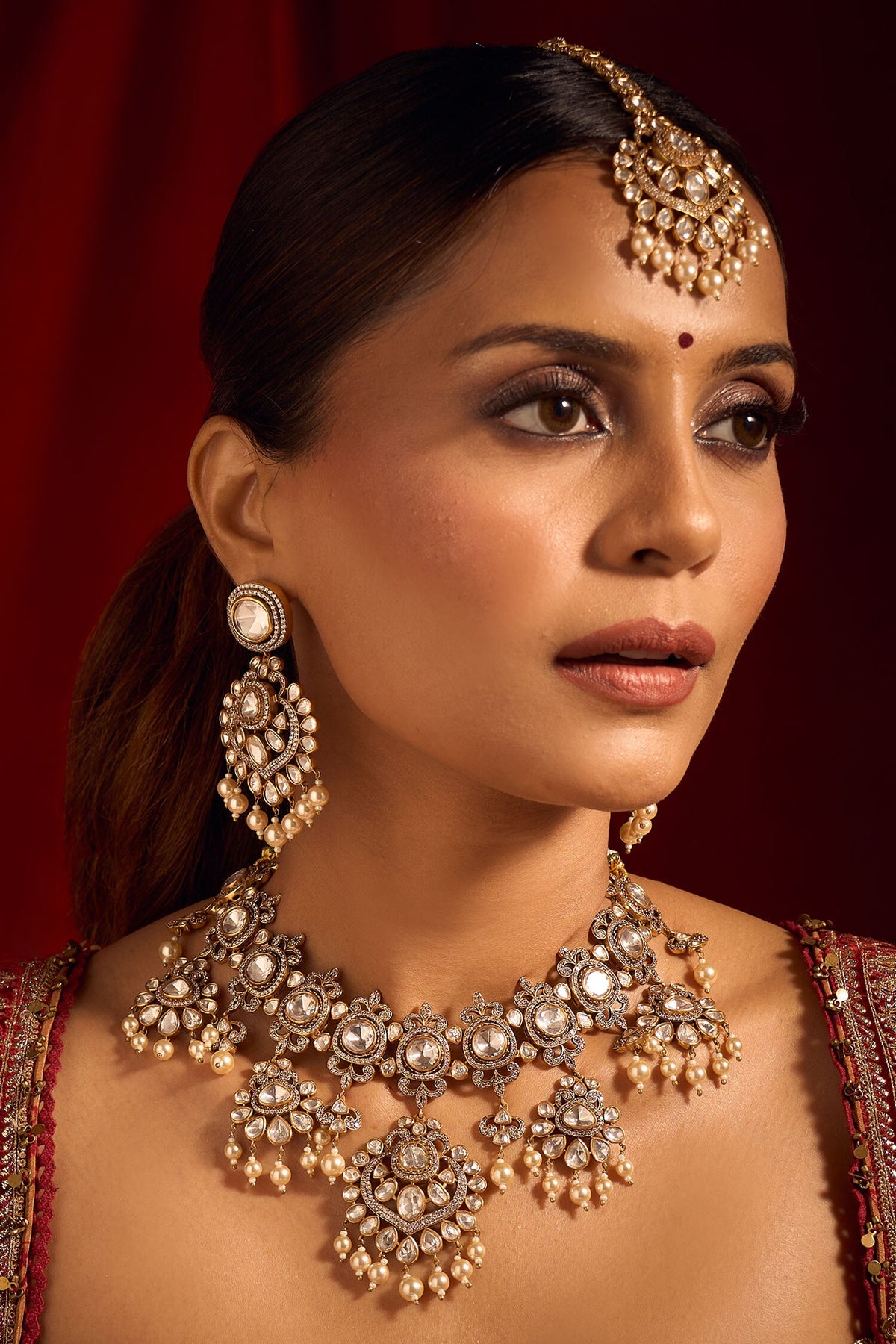 Kundan White Brass Jewelry Set 