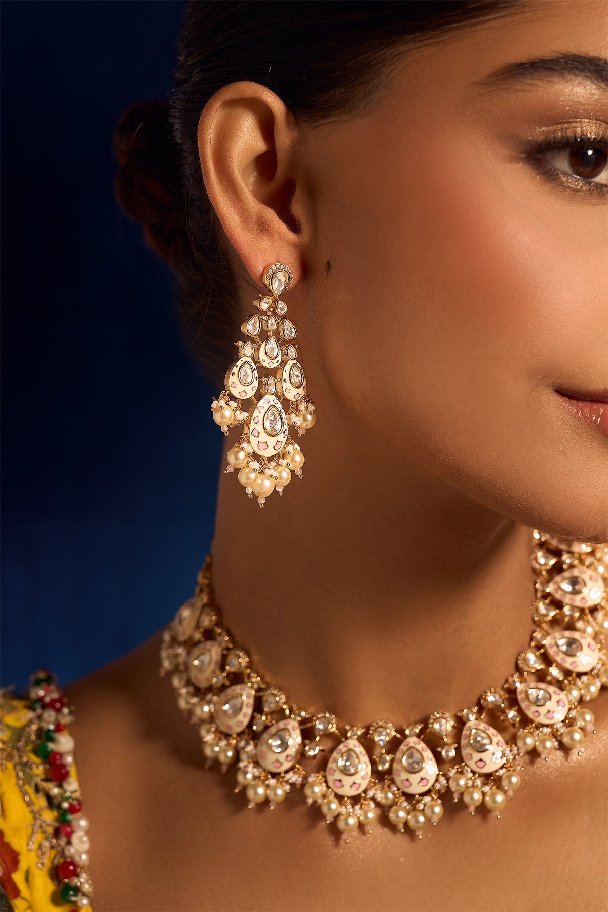 Kundan Jewelry Set with Maangtikka 