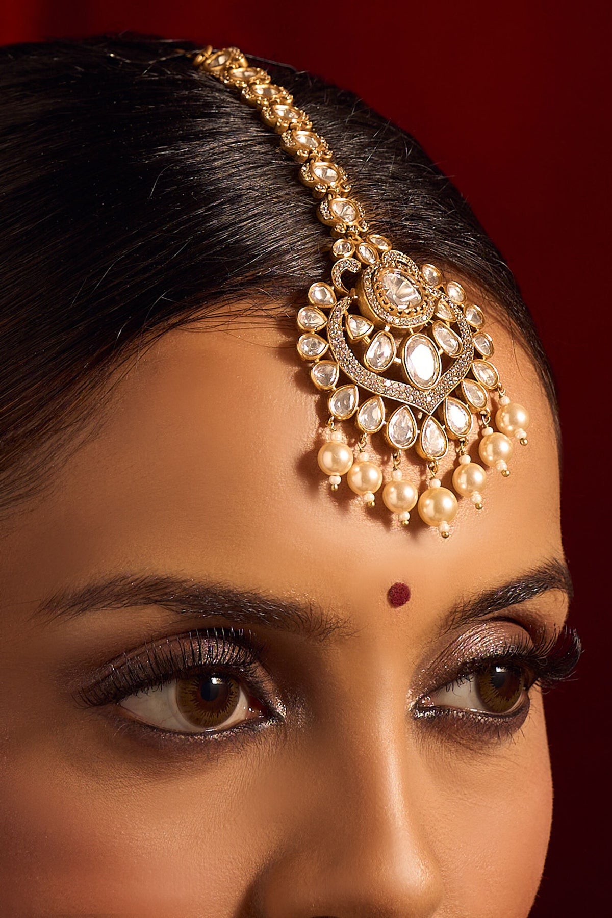 Kundan White Brass Jewelry Set 
