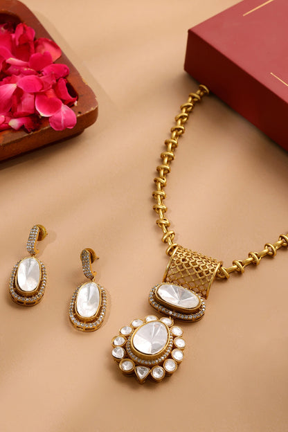 Kundan Antique Finish Earrings and Necklace Set 