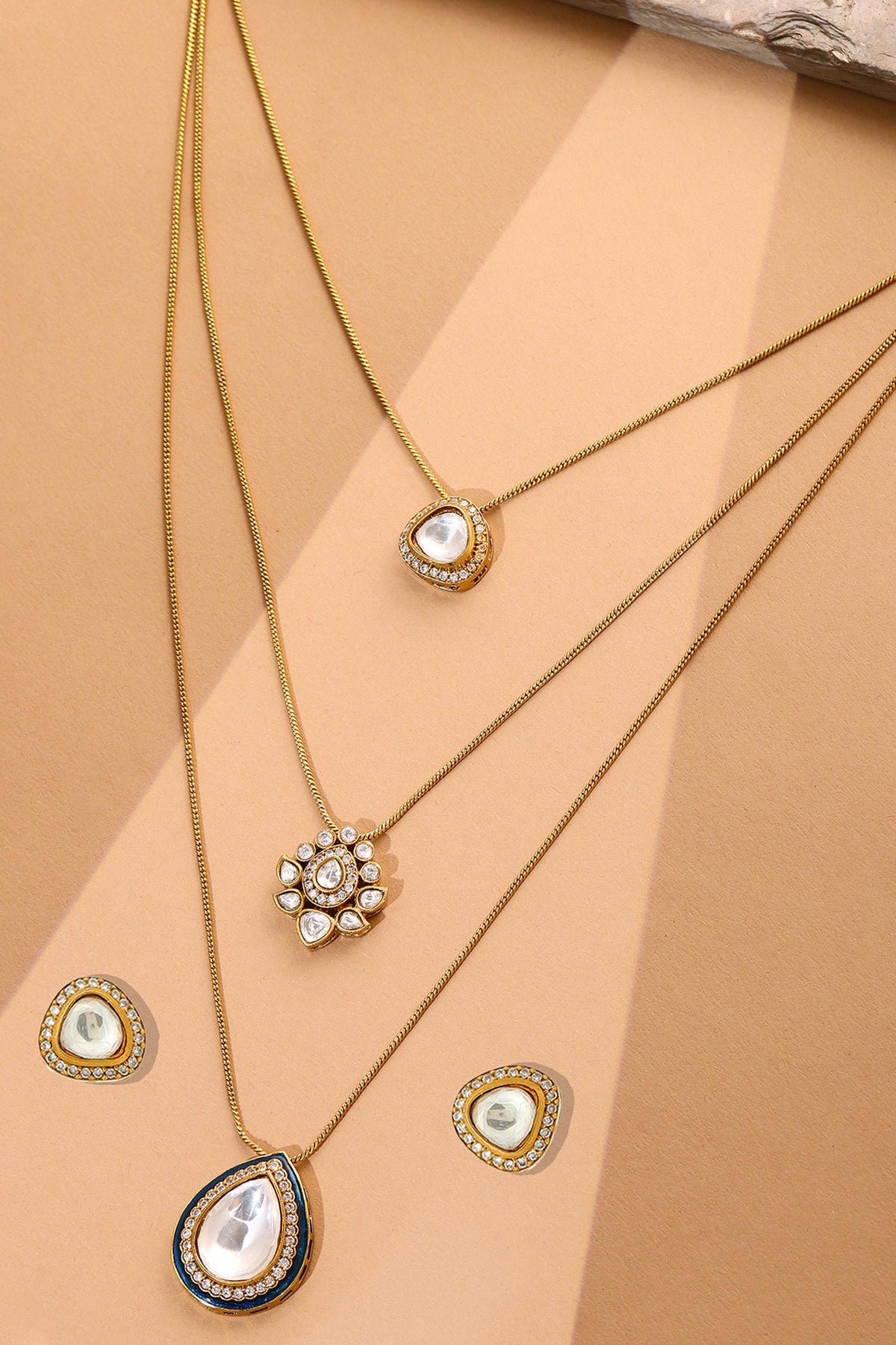 Kundan Antique Finish Earrings and Dew Drop Necklace Set 
