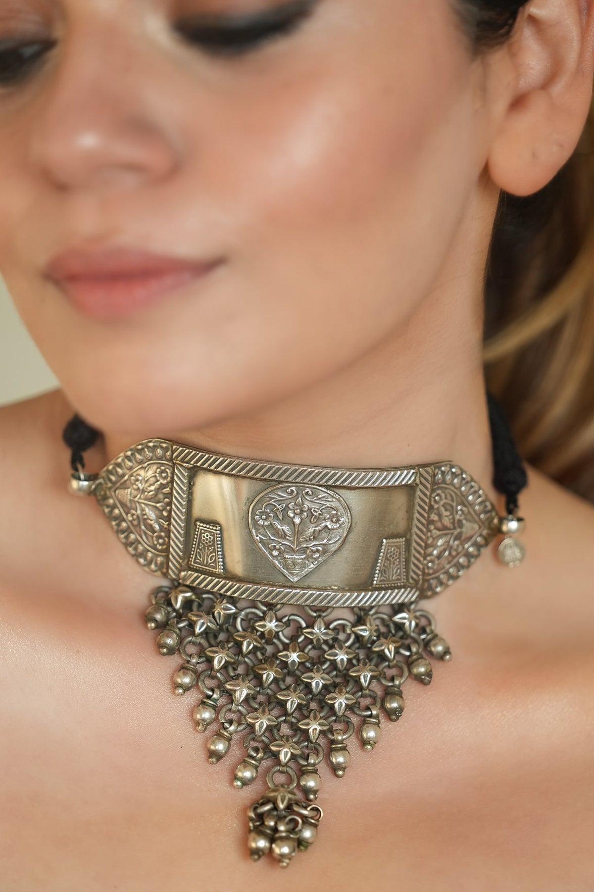 Silver Adjustable Dori Choker Necklace 