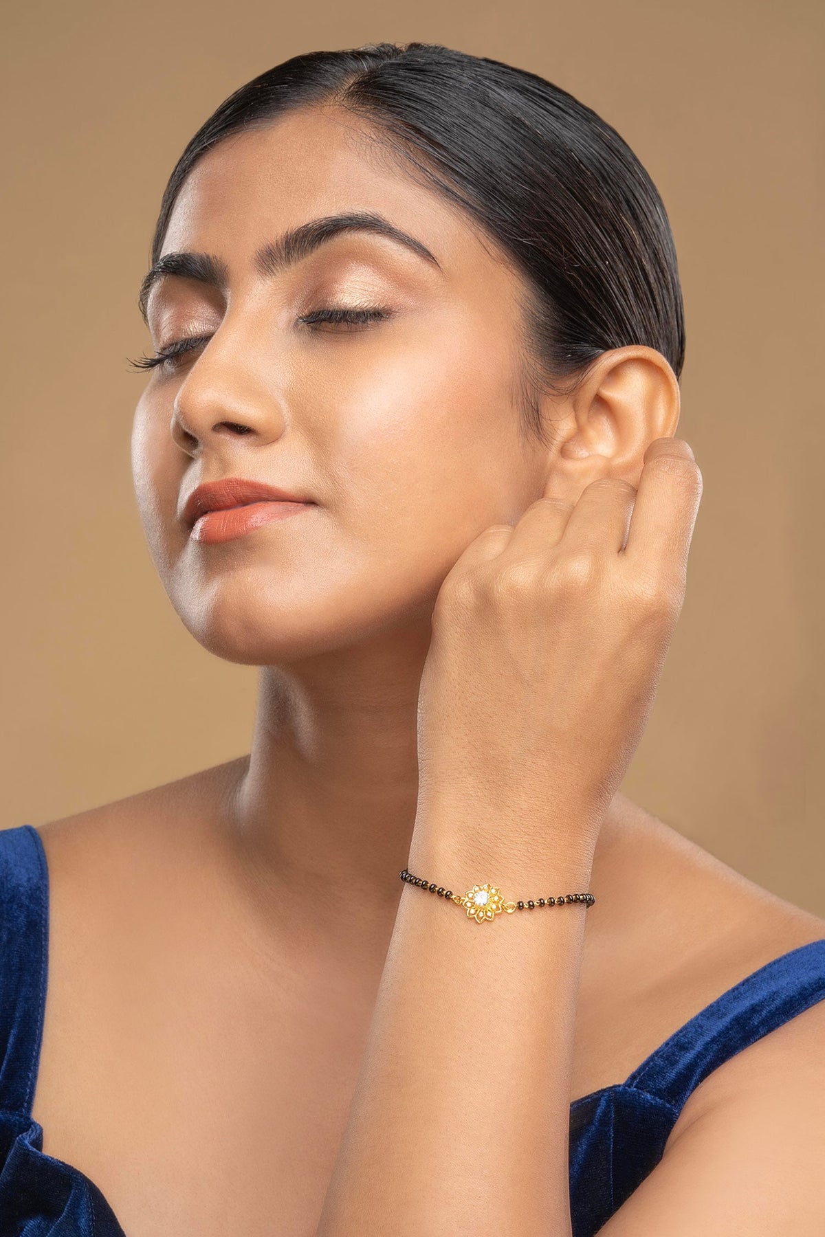 925 Silver Surajmukhi Hand Mangalsutra 
