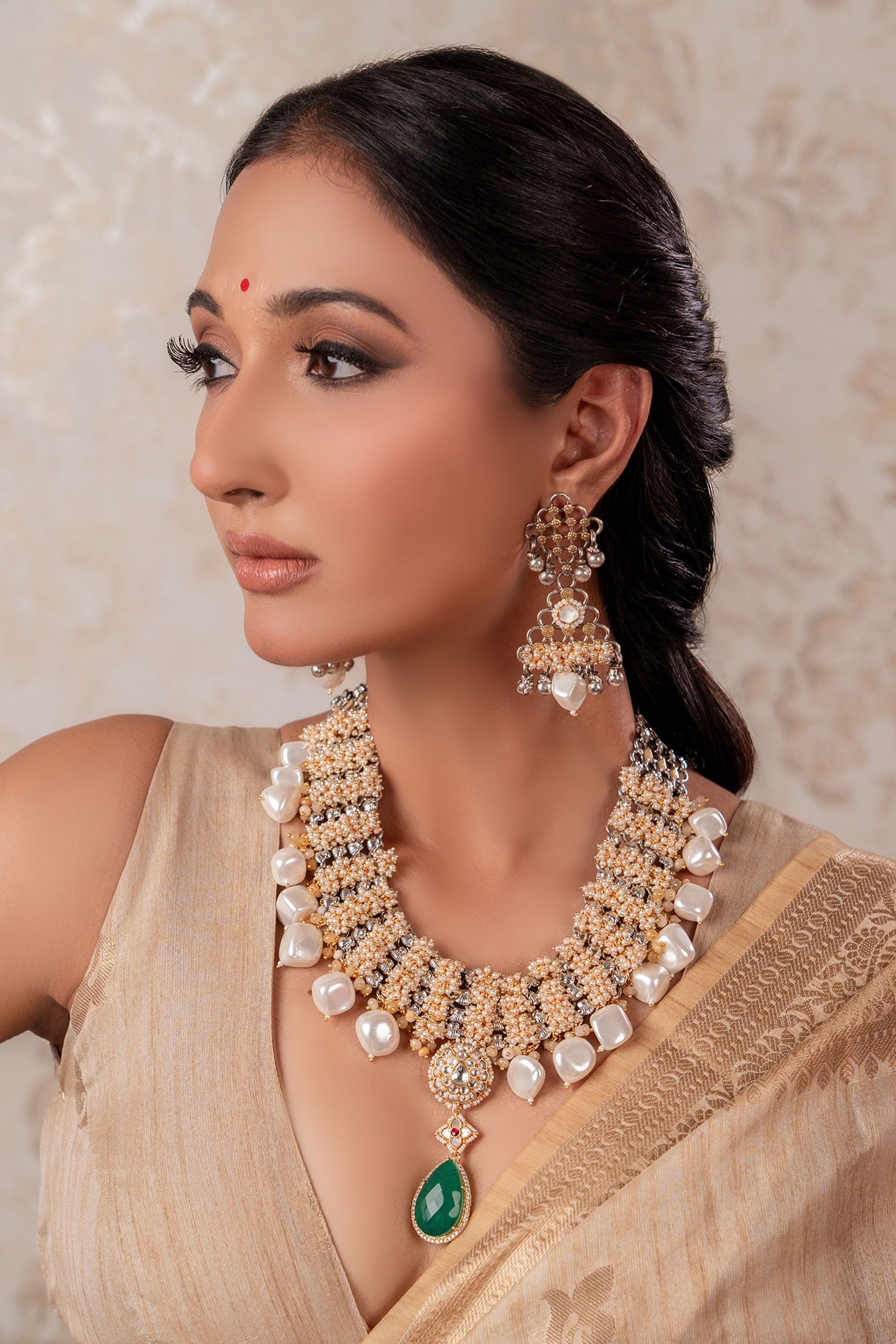 Two Tone White Green Designer Necklace Set 