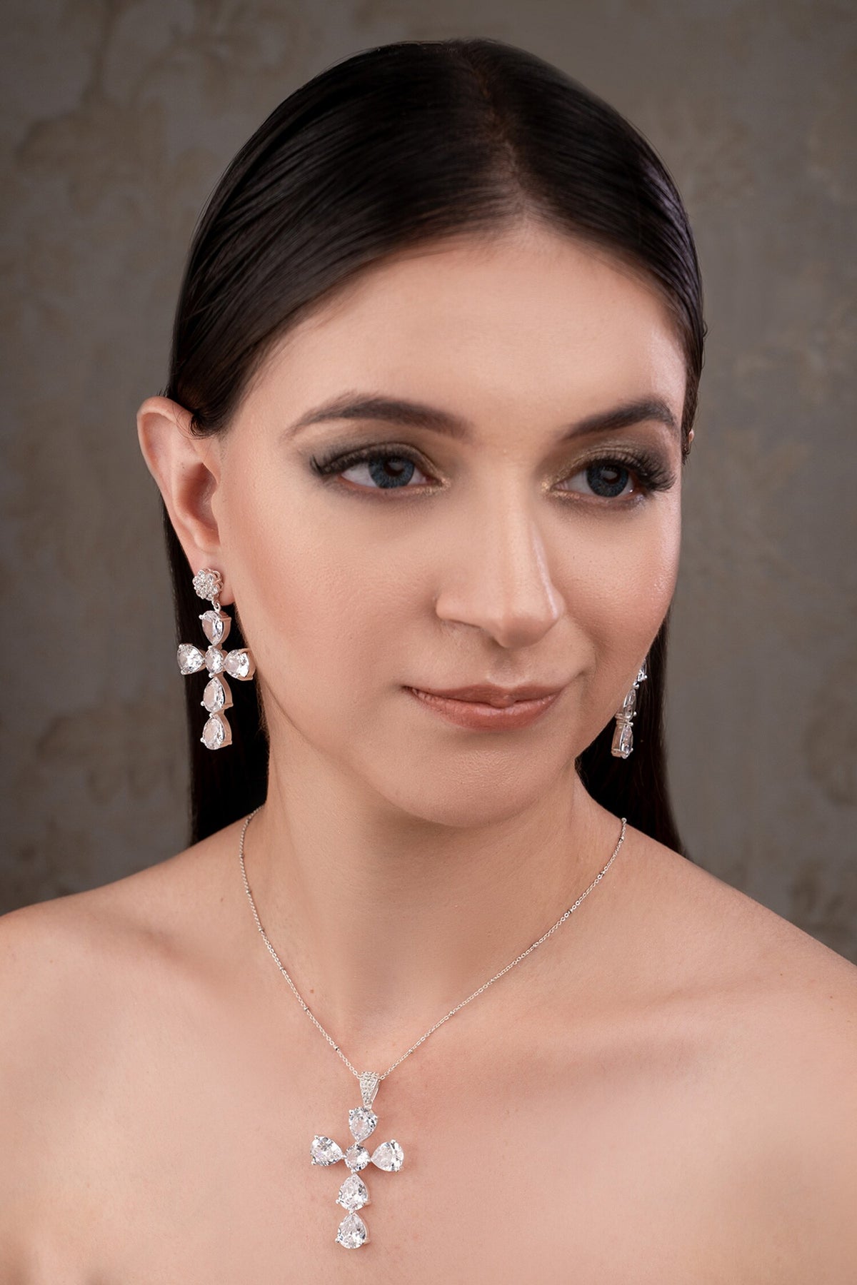 Silver Cross Motif Necklace & Earring Set 