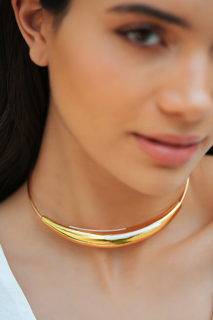 Aurelia White Enamel Gold Neckpiece 