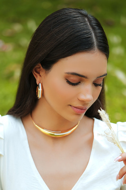 Aurelia White Enamel Gold Neckpiece 