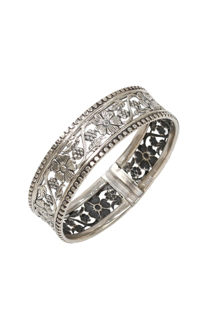 Designer Silver Floral Bangle 