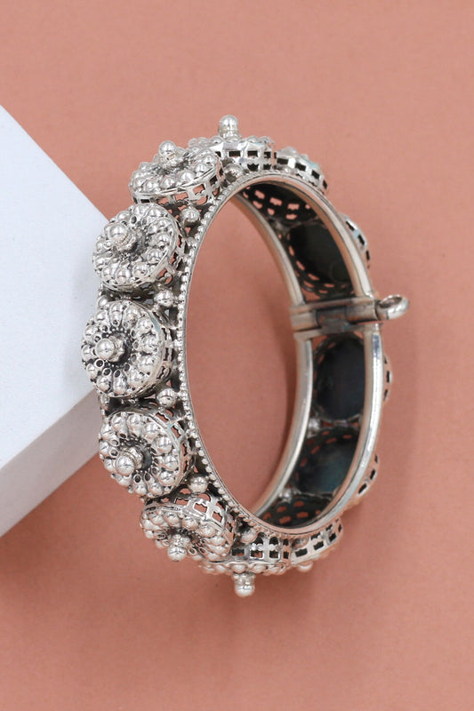 Designer Silver Bangle 