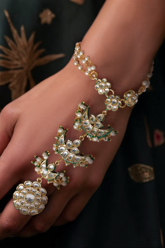 Gold Finish Imitation Kundan Hathphool 