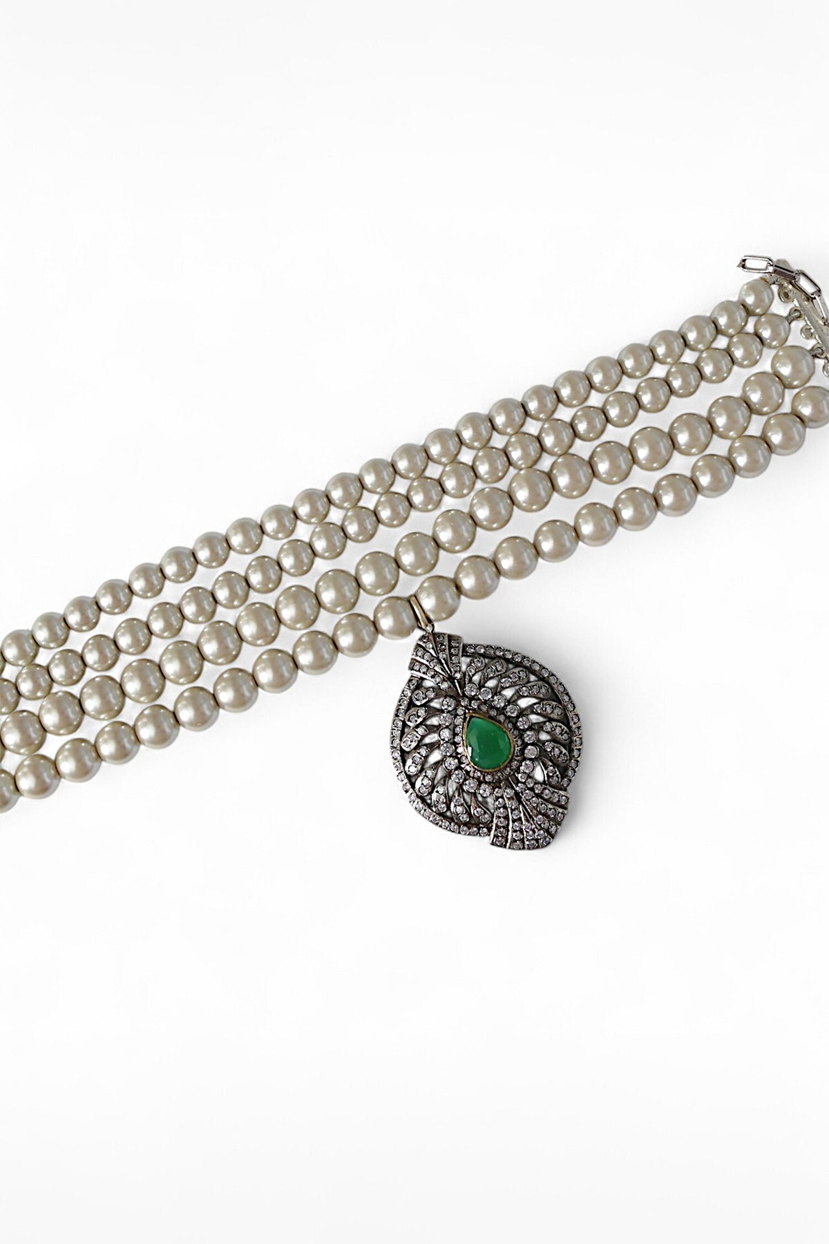 Designer Glass Pearl Necklace 