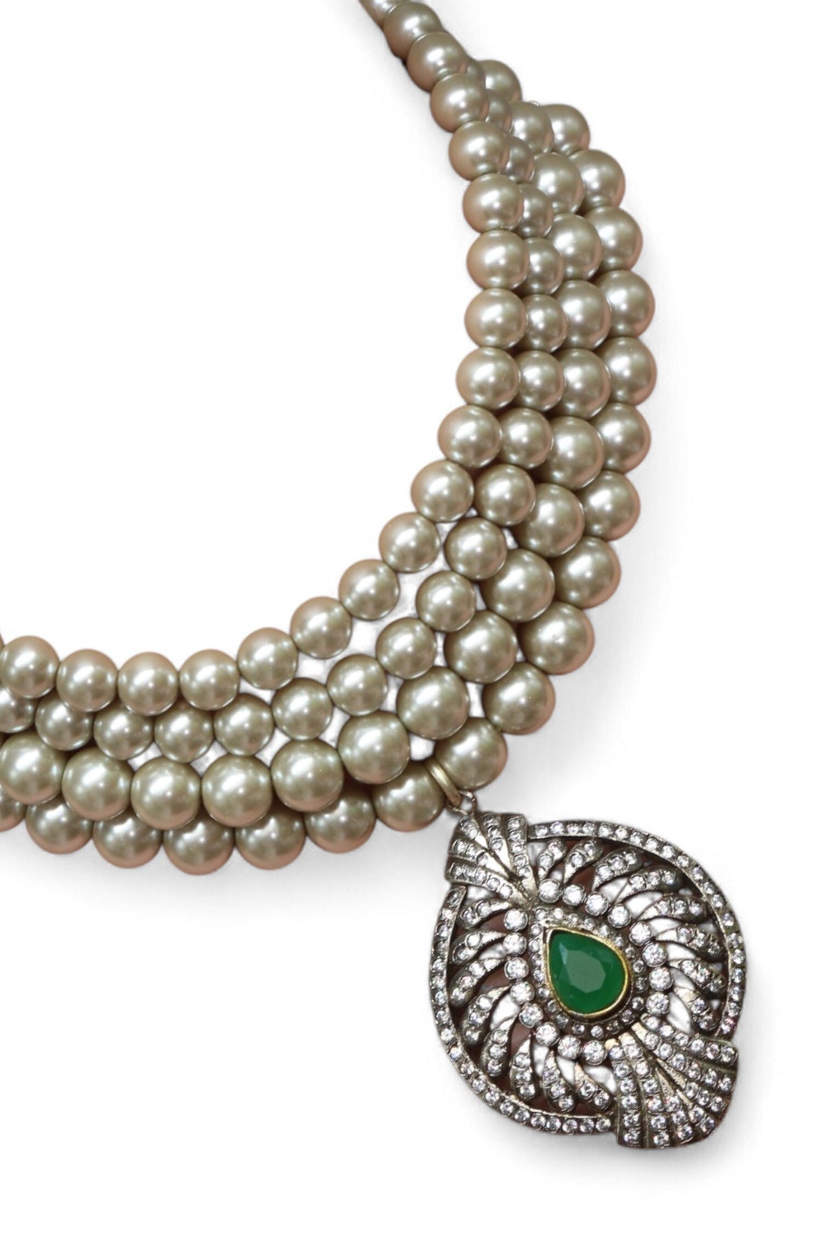 Designer Glass Pearl Necklace 