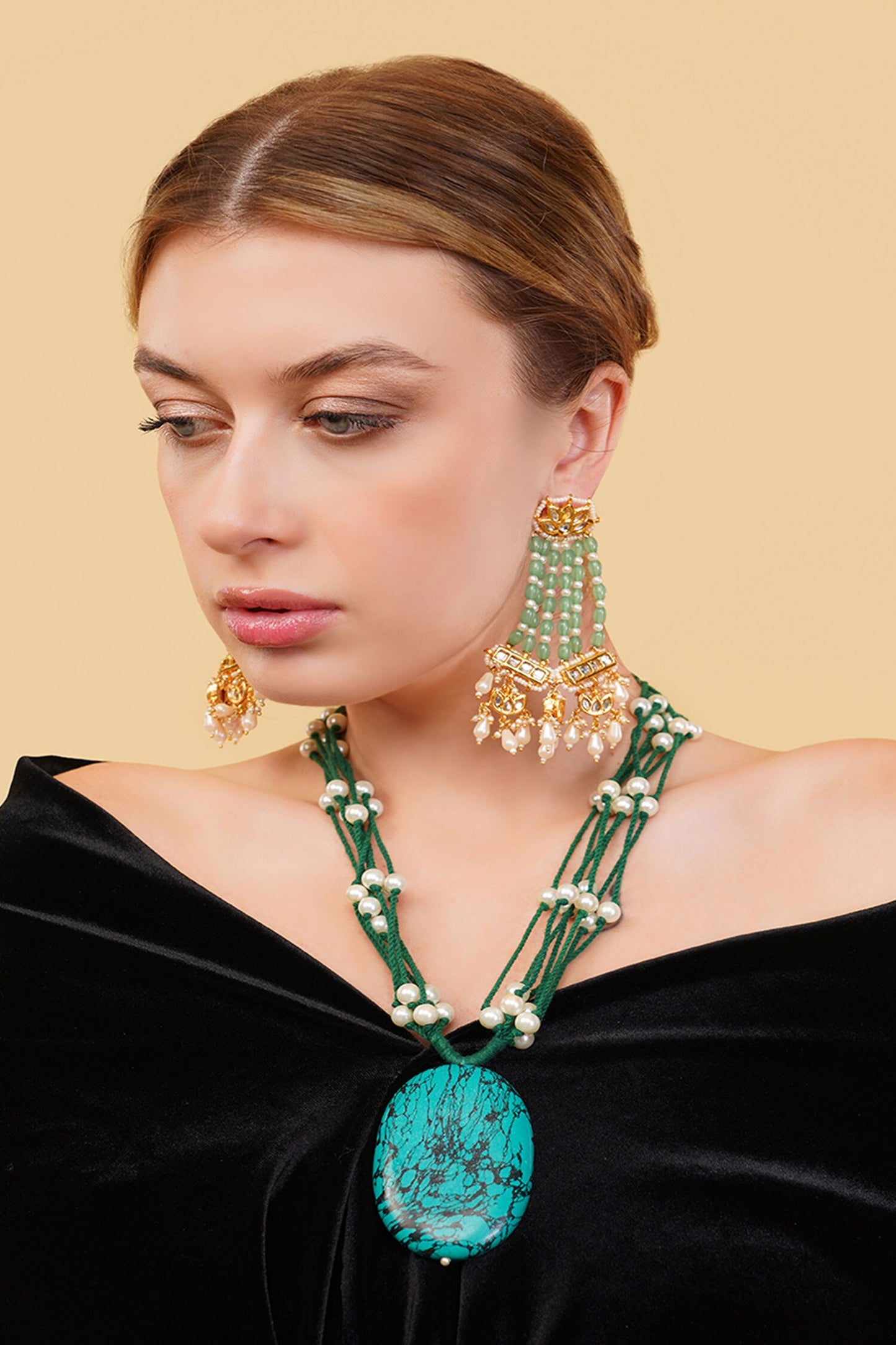 Sabz Khwab Drop Earrings 