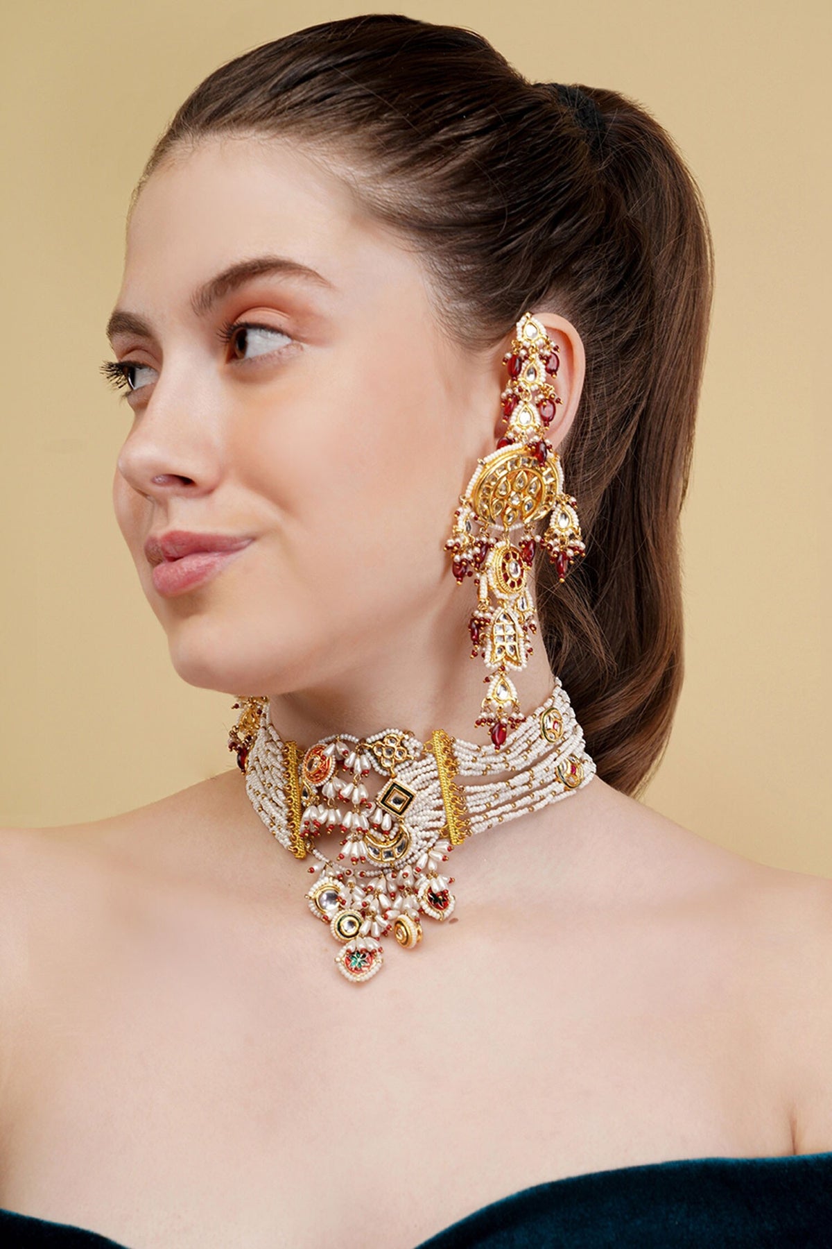 Khoon Sa Rang Drop Earrings 