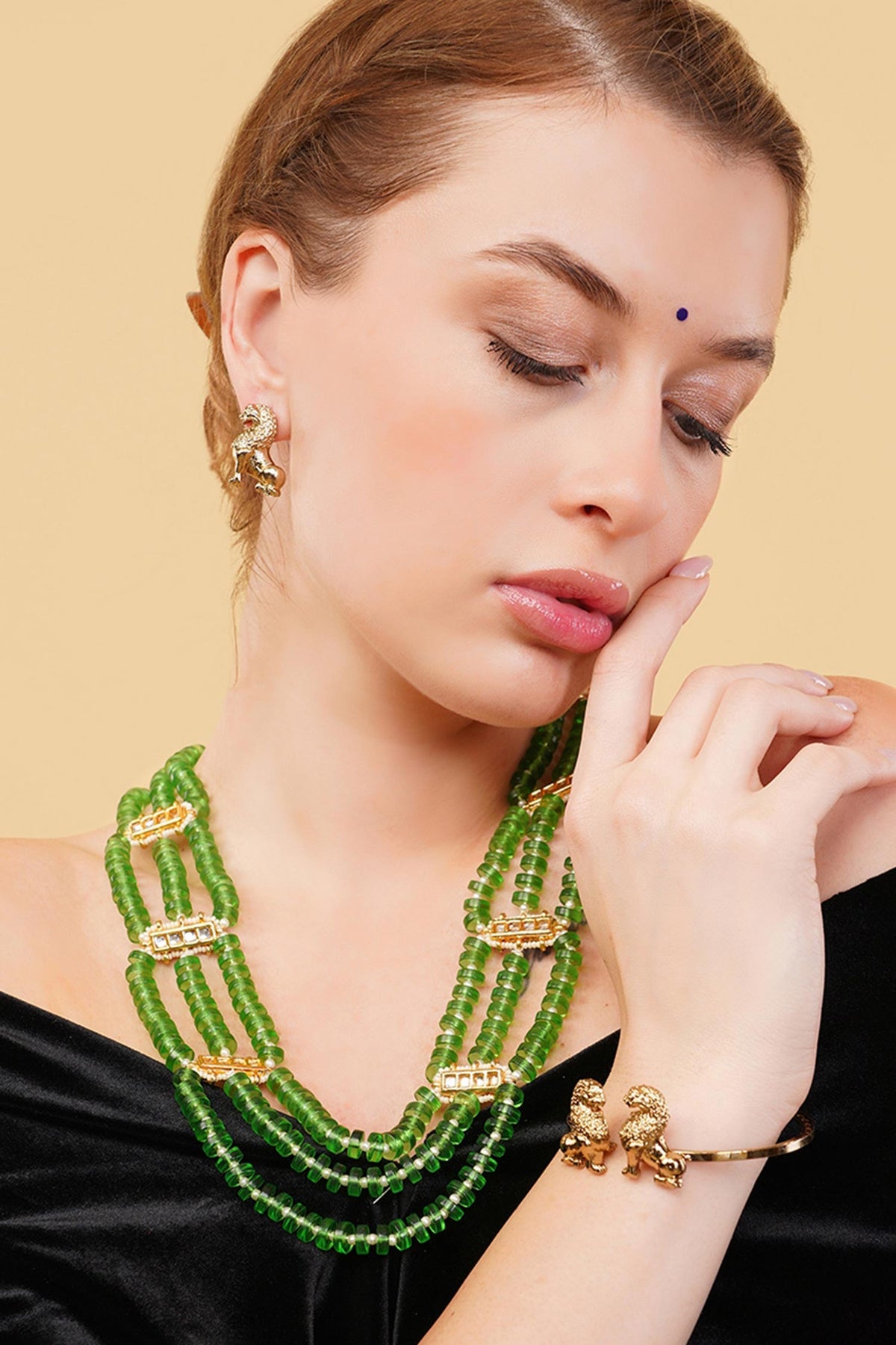 Hari Muskaan Layered Necklace 