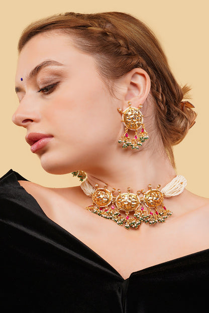 Sabz Roshni Choker 