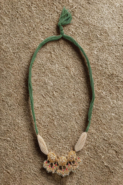 Sabz Roshni Choker 