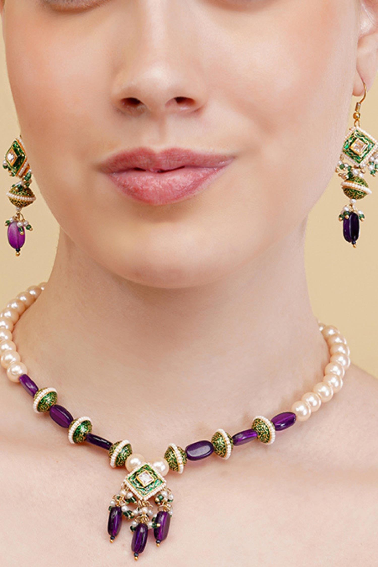 Aasmaani Husn Necklace with Earring 