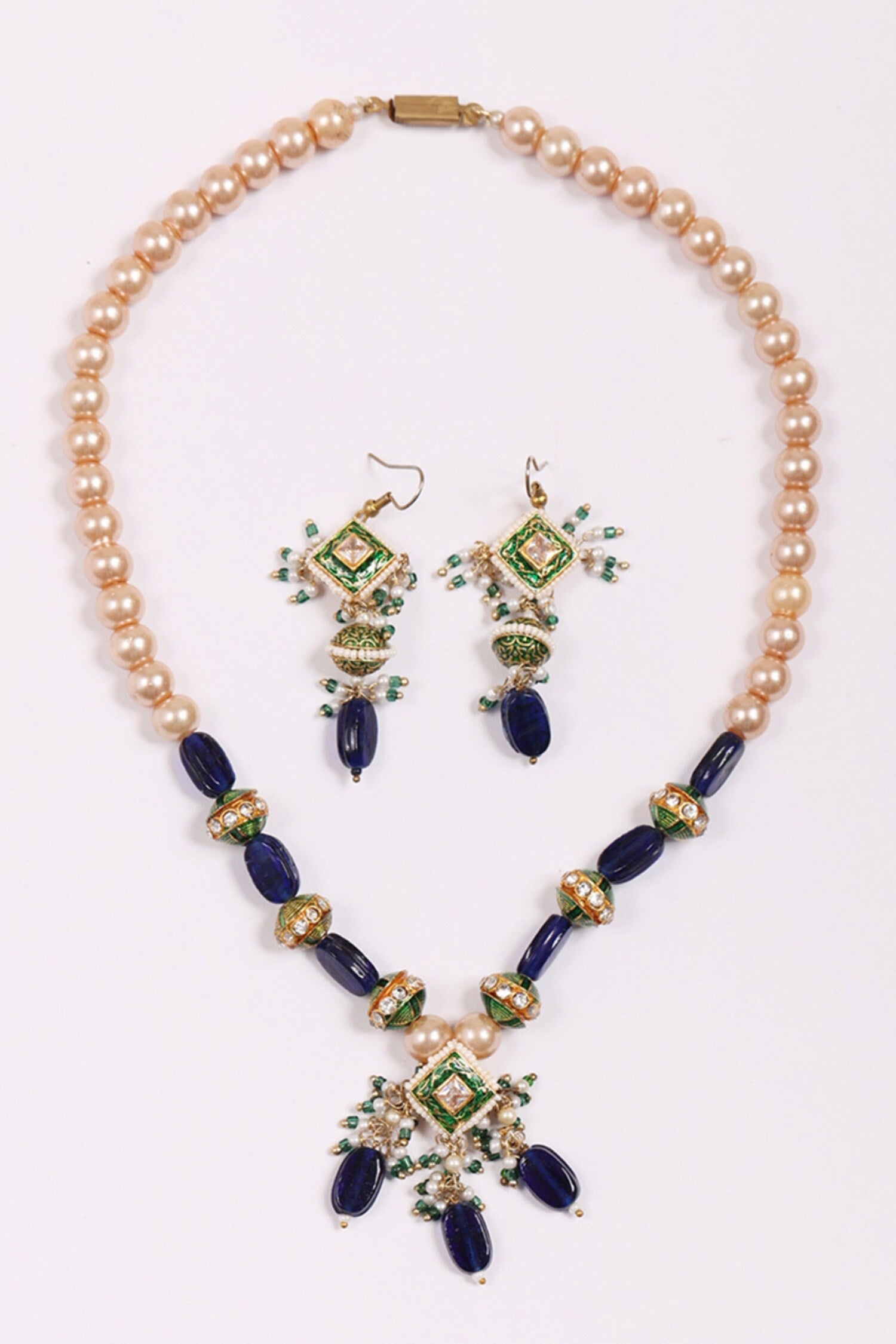 Aasmaani Husn Necklace with Earring 