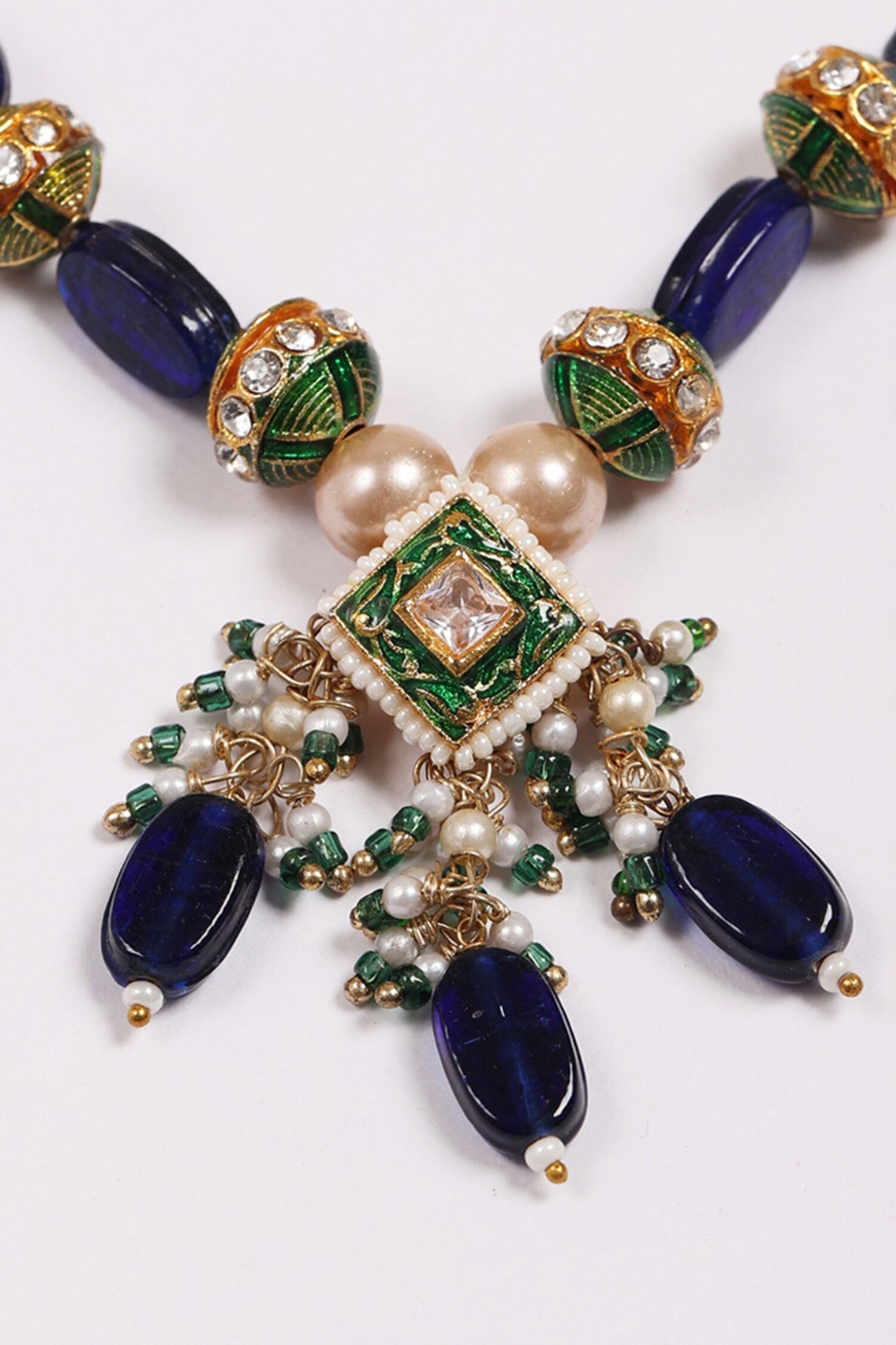 Aasmaani Husn Necklace with Earring 