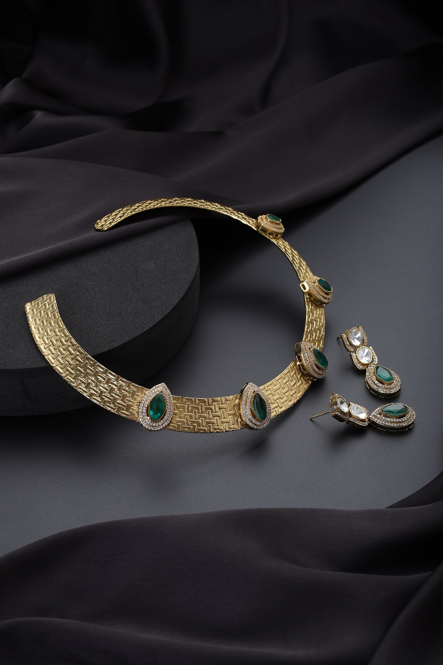 Emerald Hasli Necklace Set 