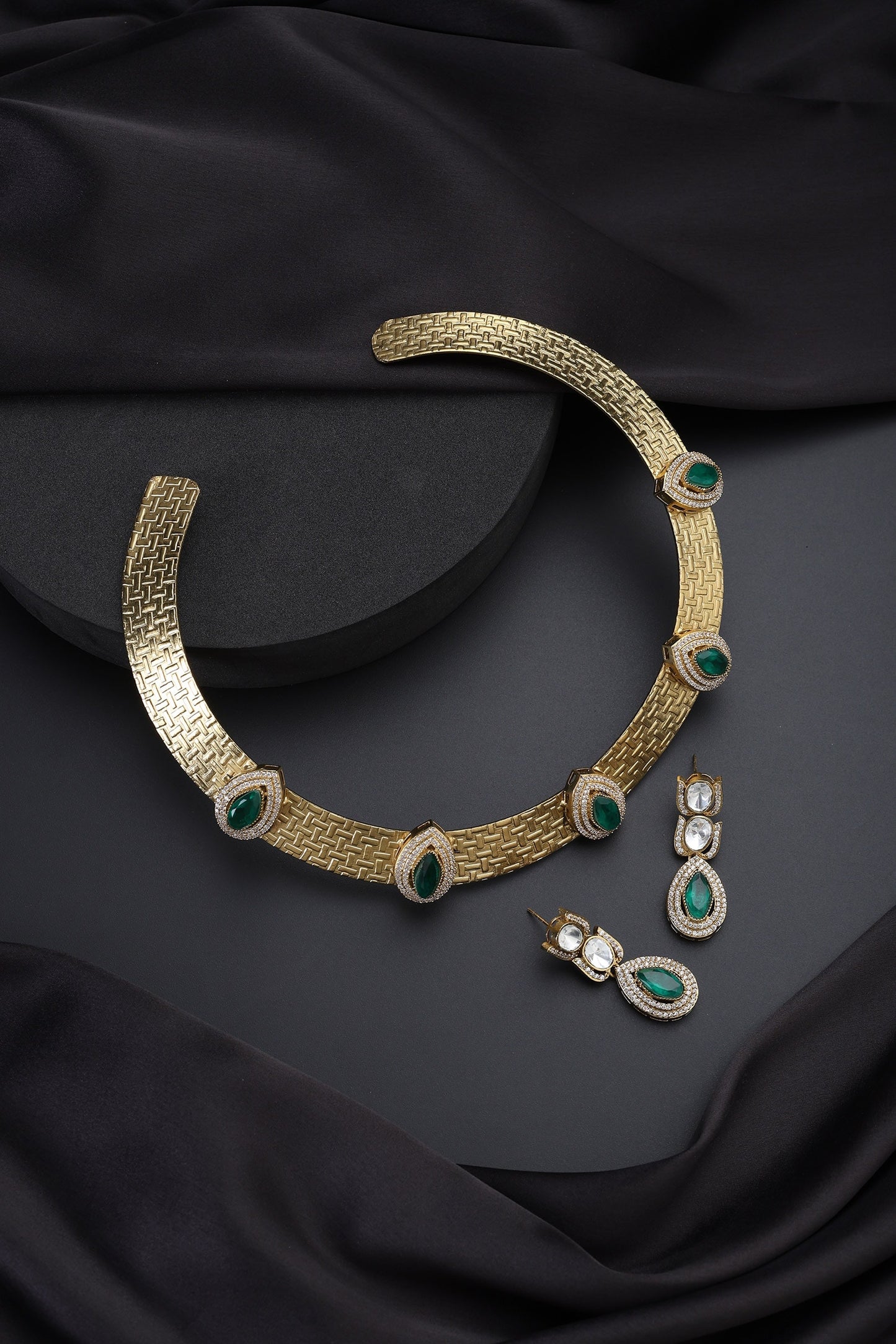 Emerald Hasli Necklace Set 