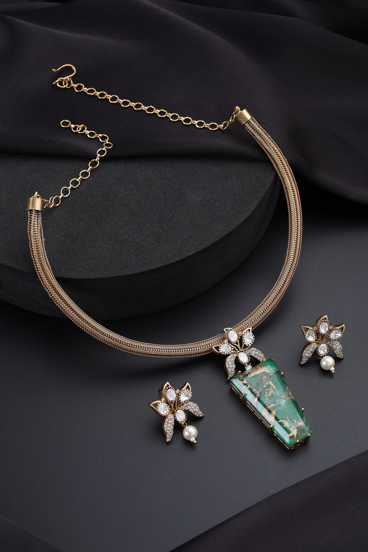Emerald Hasli Necklace Set 
