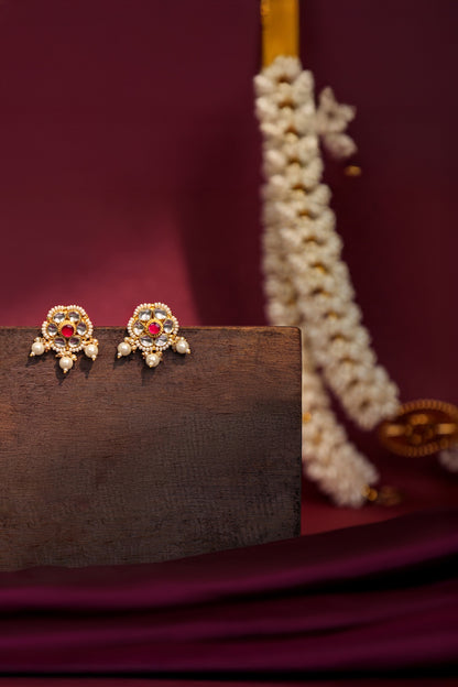 Delicate Yet Minimalistic Single Line Necklace Set 