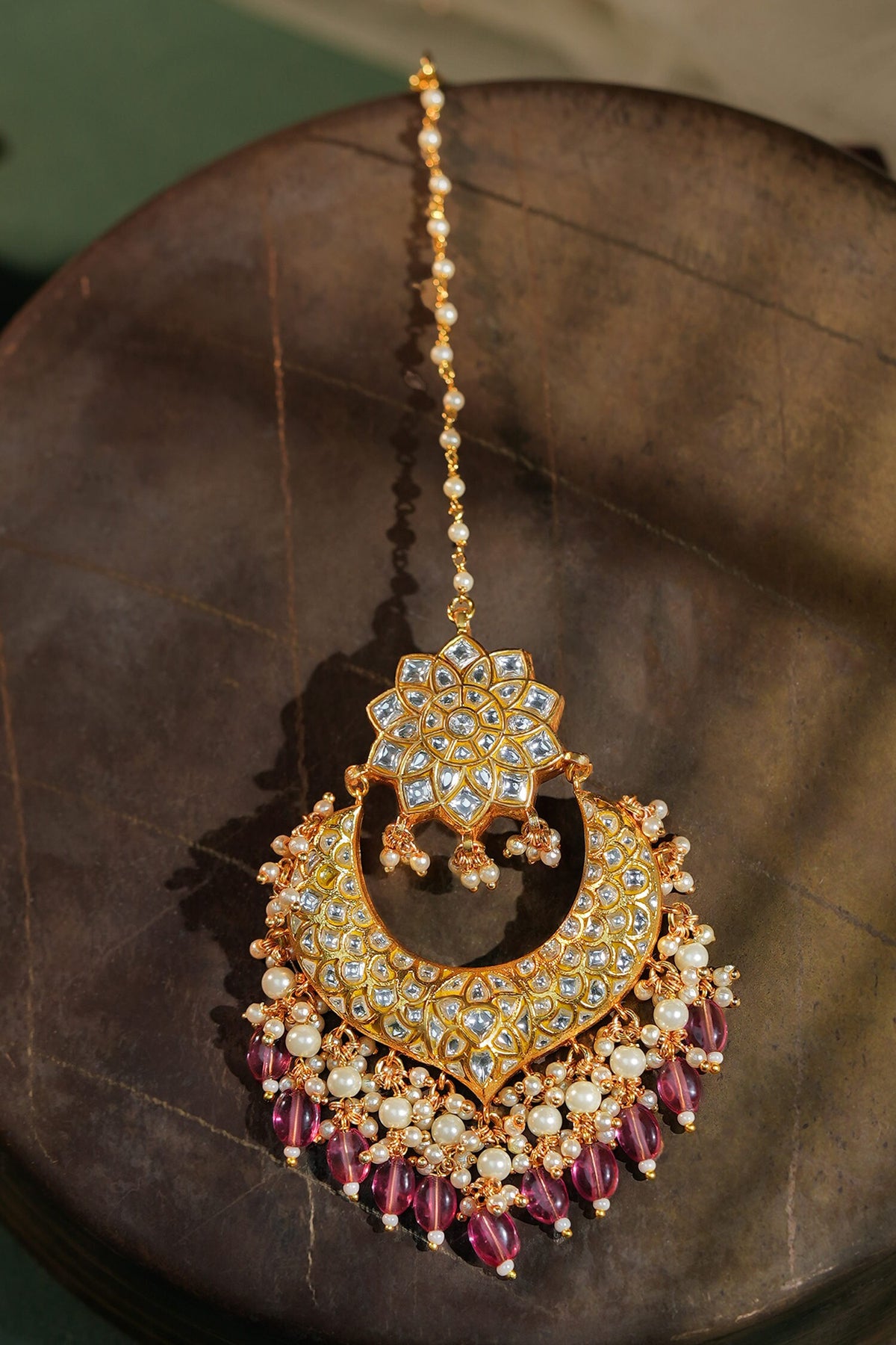 Pan Shape Maangtikka 
