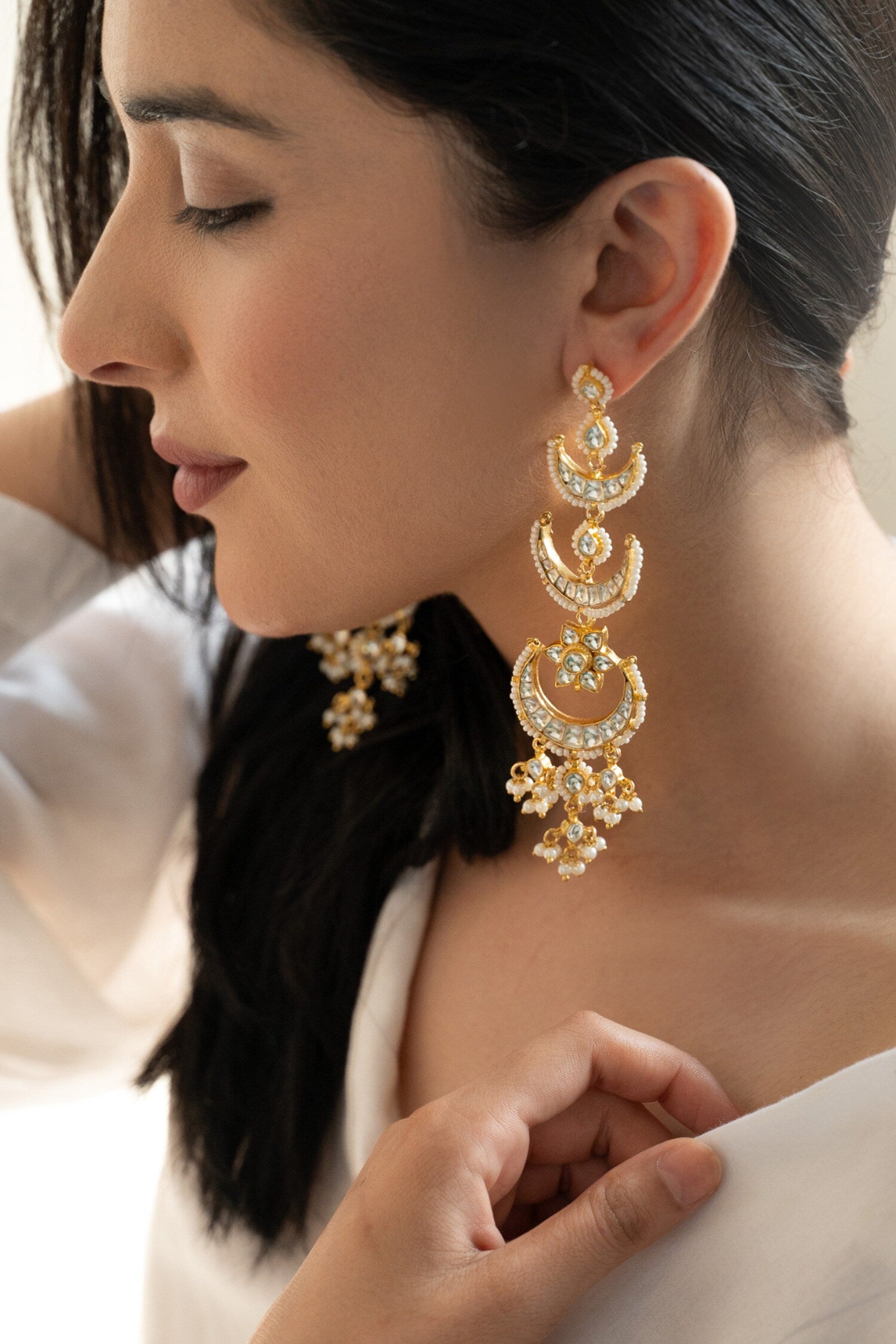 Kundan Embellished Chandbalis 