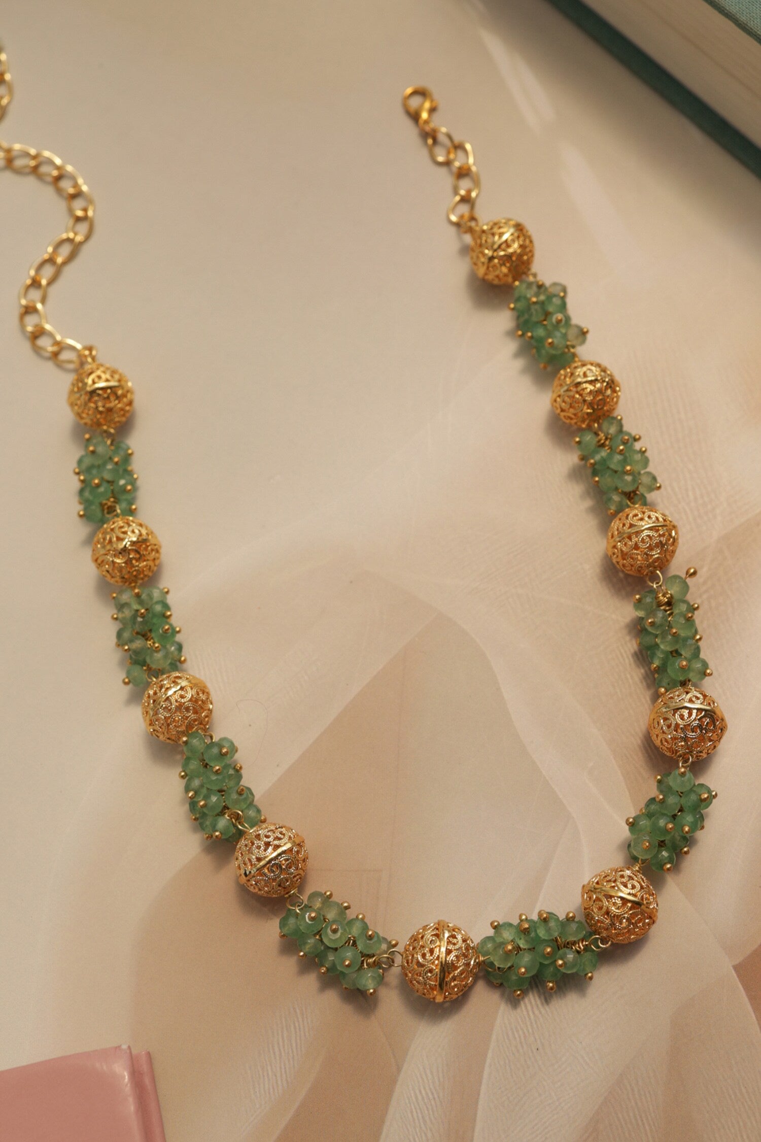 Mint & Embossed Balls Necklace 