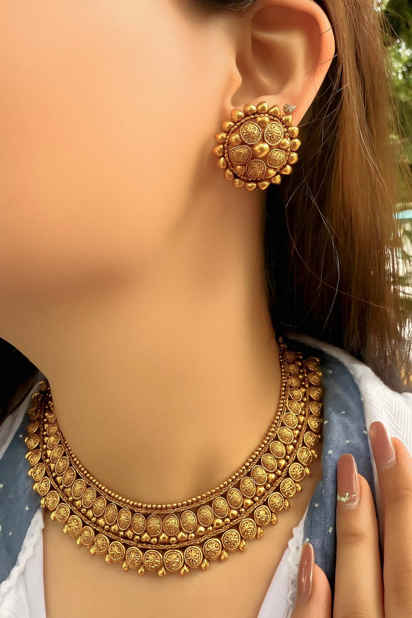 Gold Finish Temple Necklace Set 