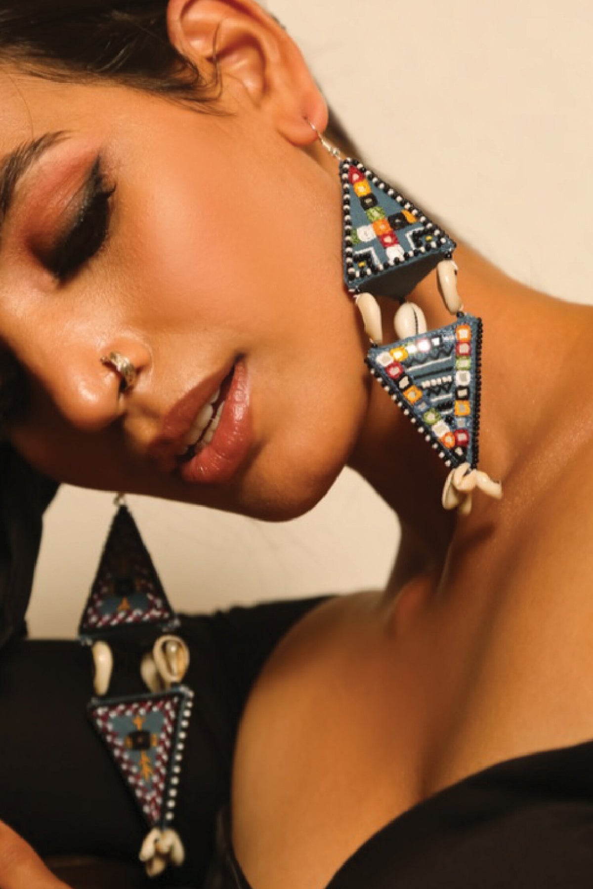 Fatafati Embroidered Earrings 