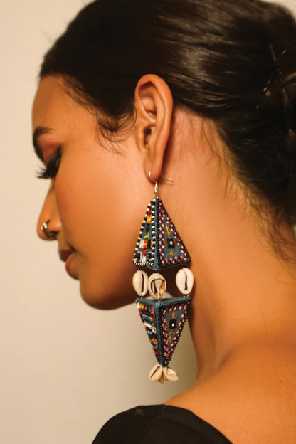 Fatafati Embroidered Earrings 