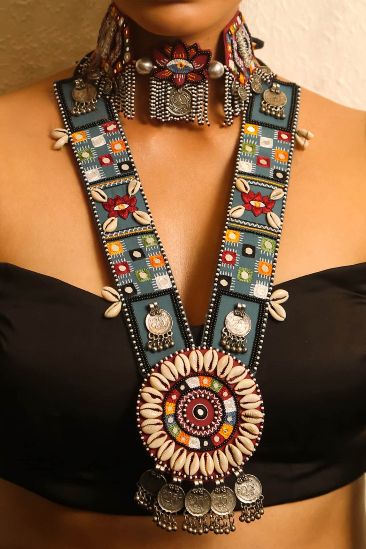 Ghamagham Embroidered Necklace 