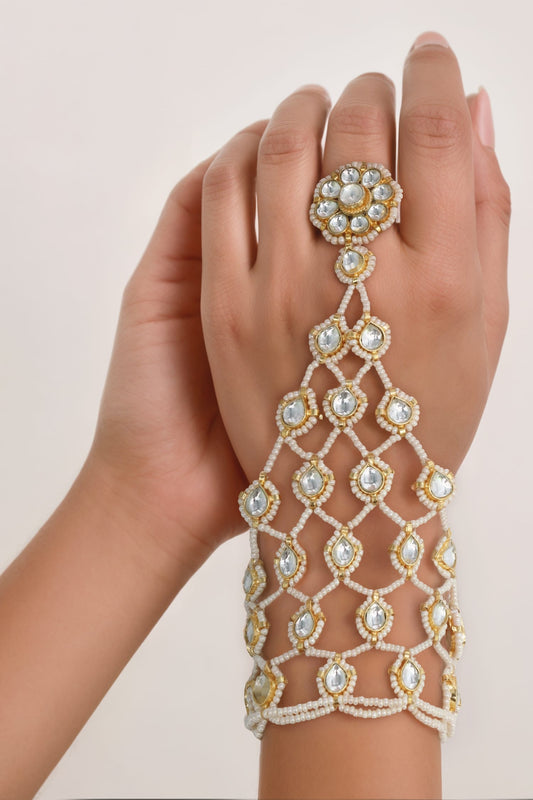 Gold Finish Imitation Kundan Haathphool 