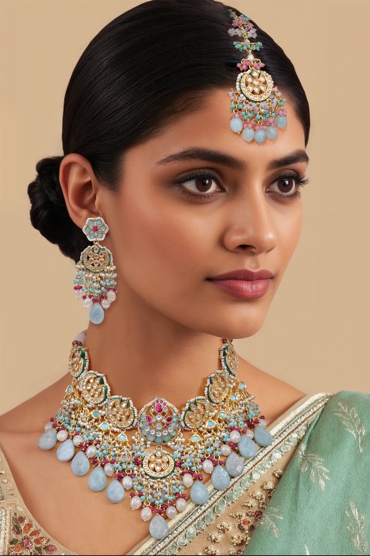 Gold Finish Aqua Necklace Set 