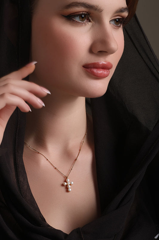Cross Grace Necklace 