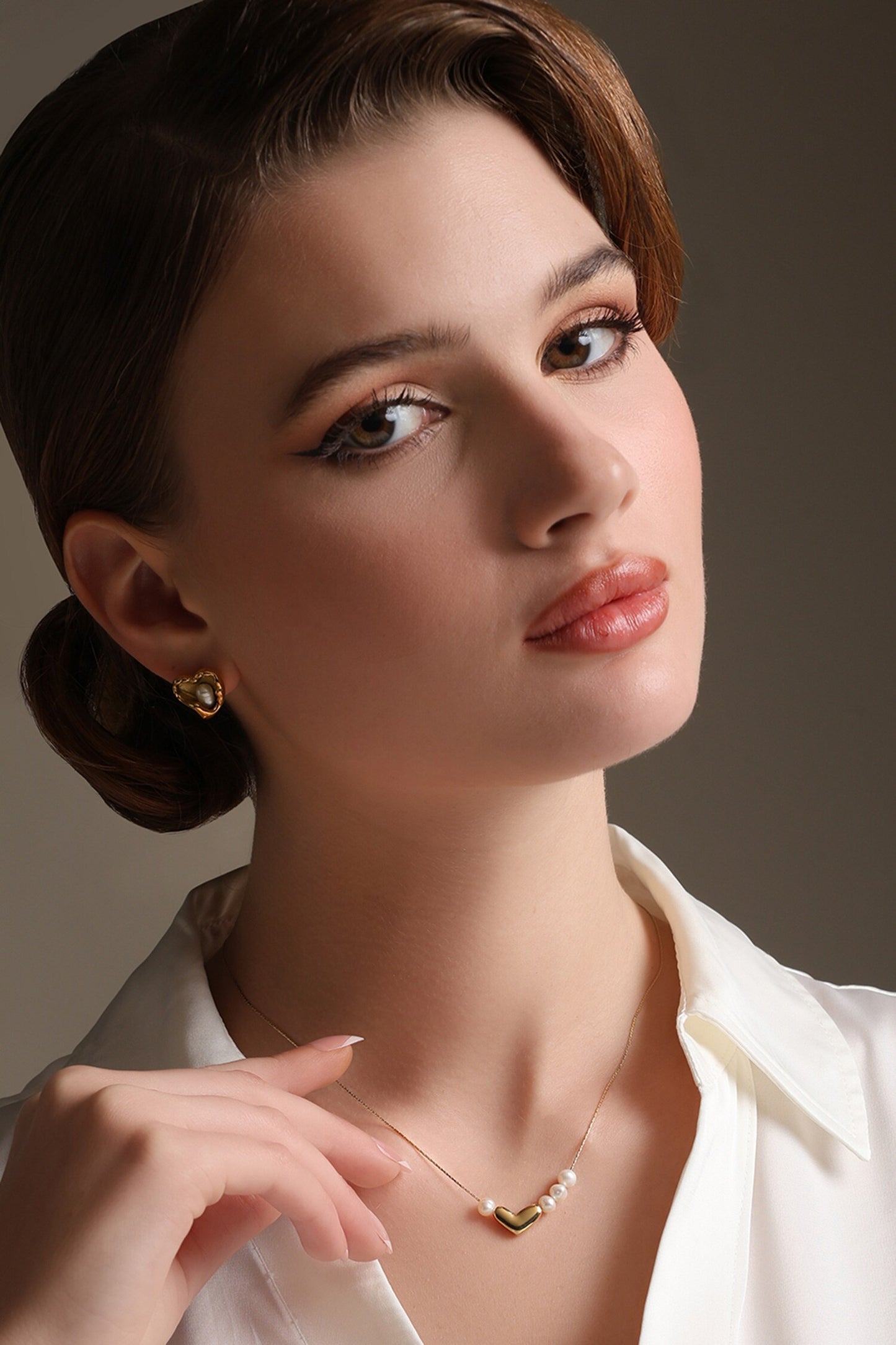 Heartfealt Pearl Earrings 