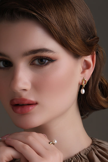 Knot Sophistication Earrings 