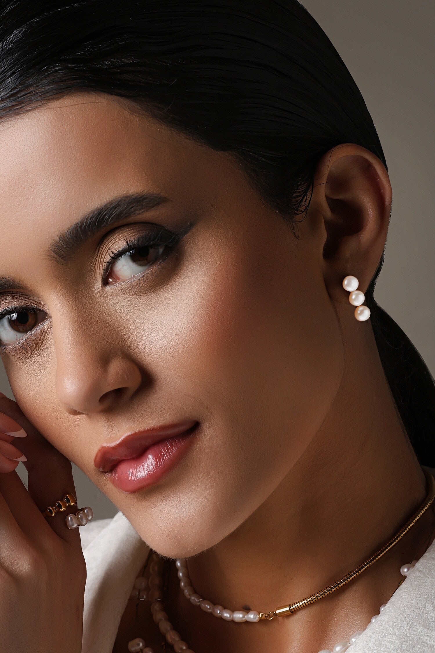 Chic Stud Earrings 