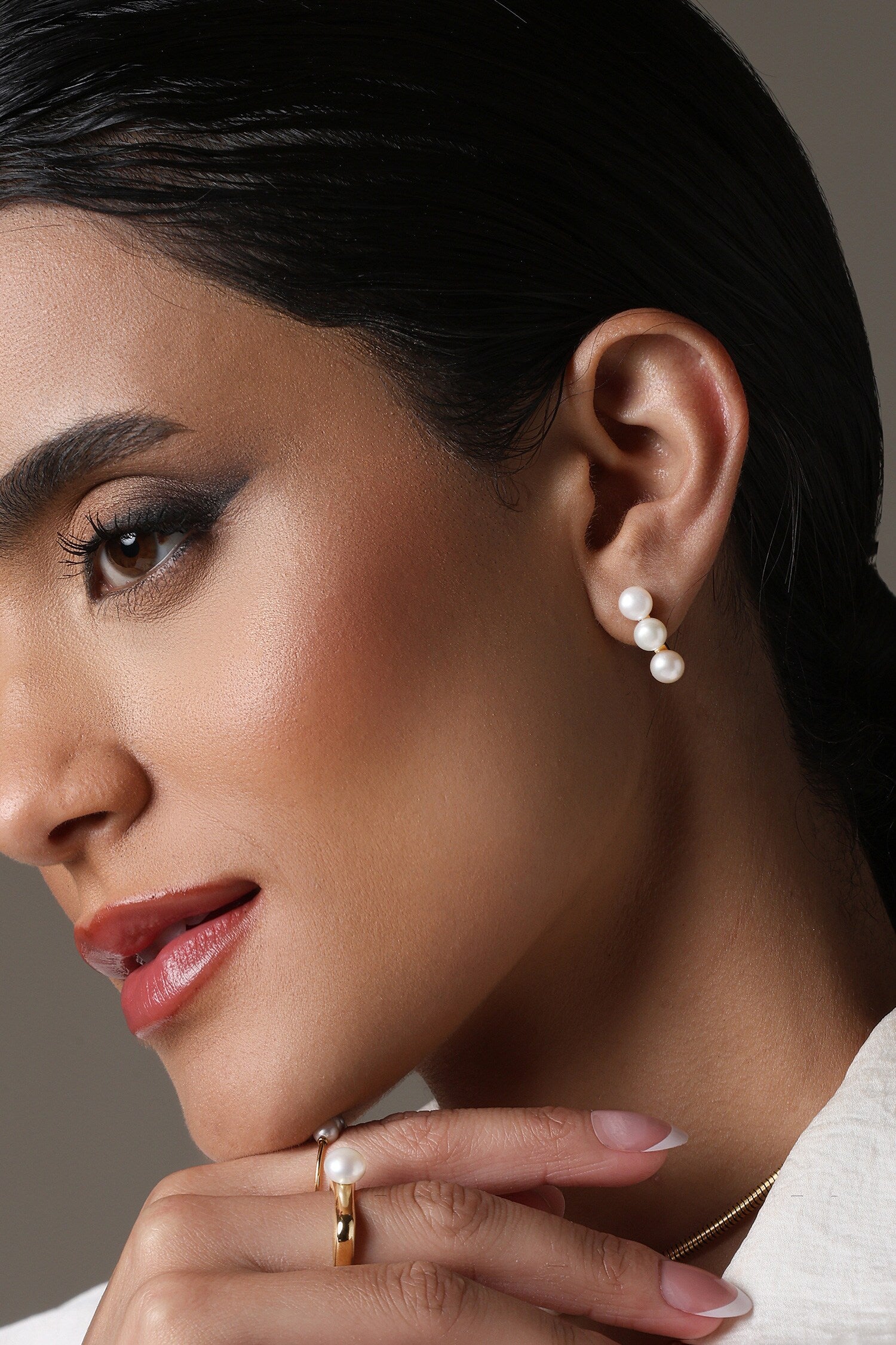 Chic Stud Earrings 